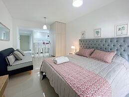 Ayres Suites Moreno