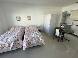 Ayres Suites Moreno