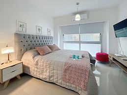 Ayres Suites Moreno