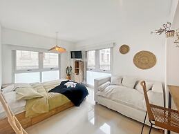 Ayres Suites Moreno
