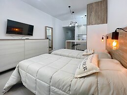 Ayres Suites Moreno