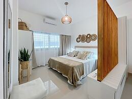 Ayres Suites Moreno