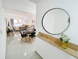 Ayres Suites Moreno
