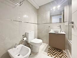 Ayres Suites Moreno