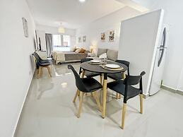 Ayres Suites Moreno