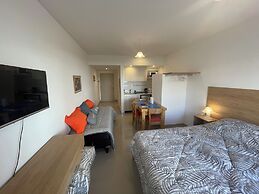 Ayres Suites Moreno