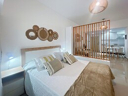 Ayres Suites Moreno