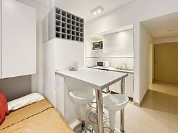 Ayres Suites Moreno