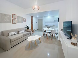 Ayres Suites Moreno