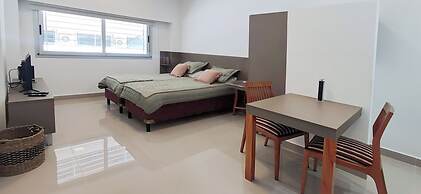 Ayres Suites Moreno