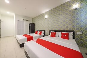 OYO 89497 Dream Nur Hotel