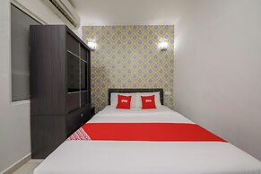 OYO 89497 Dream Nur Hotel