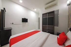 OYO 89497 Dream Nur Hotel
