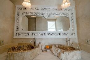 Gravity Boutique Suites