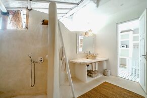Gravity Boutique Suites