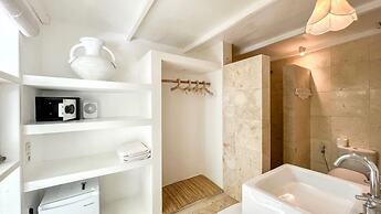 Gravity Boutique Suites