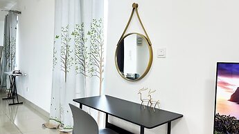 Trefoil by Manhattan Group