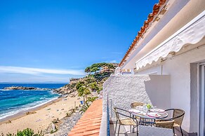 Beachfront Apartment in Platja Almadrava