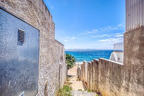 Beachfront Apartment in Platja Almadrava
