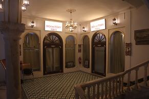 AANCHAL MAHAL DORMITORY AND ROOMS