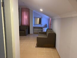 Casa De Levi̇ssi̇ Hotel Oludeni̇z