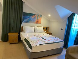 Casa De Levi̇ssi̇ Hotel Oludeni̇z