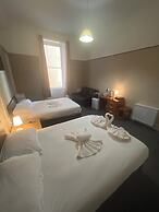 Piccolo Hotel