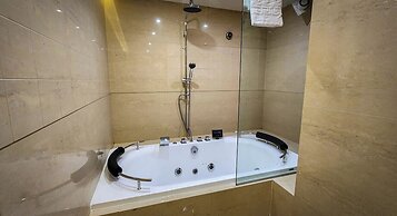 Golden Palace Hotel