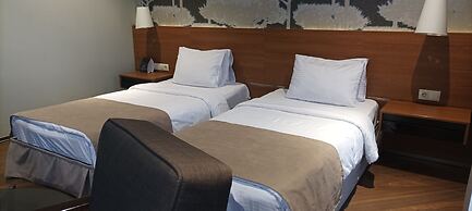 Golden Palace Hotel