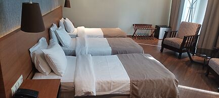 Golden Palace Hotel