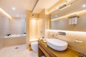 Golden Palace Hotel
