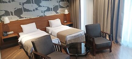 Golden Palace Hotel
