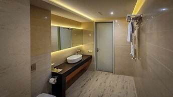 Golden Palace Hotel