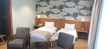 Golden Palace Hotel