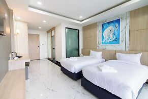 Bear & Bird Hotel