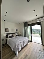 Meliana Homes