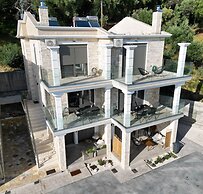 Meliana Homes