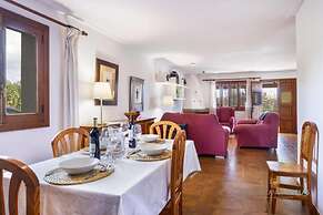 Cottage in Pollensa With Private Pool