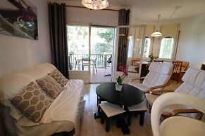 Roses Beach Apartment for 6
