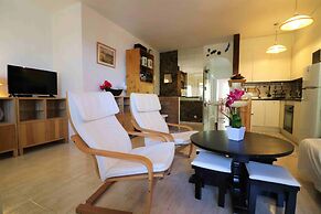 Roses Beach Apartment for 6