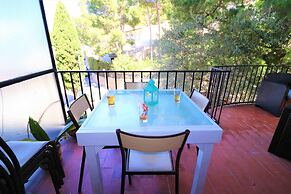 Roses Beach Apartment for 6