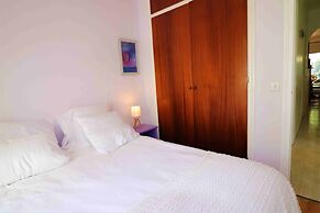 Roses Beach Apartment for 6