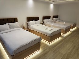 Diamond pyramids hotel