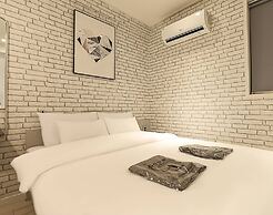 CHESS HOTEL