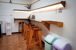 Lead Pods Hostel