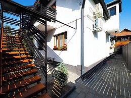 Ben Apartments