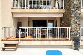 Apartment in Roses Near Canyelles Beach