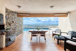 Apartment in Roses Near Canyelles Beach