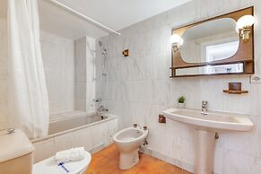 Apartment in Roses Near Canyelles Beach