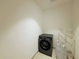 Stylish 1BR Apartment in La Sirene